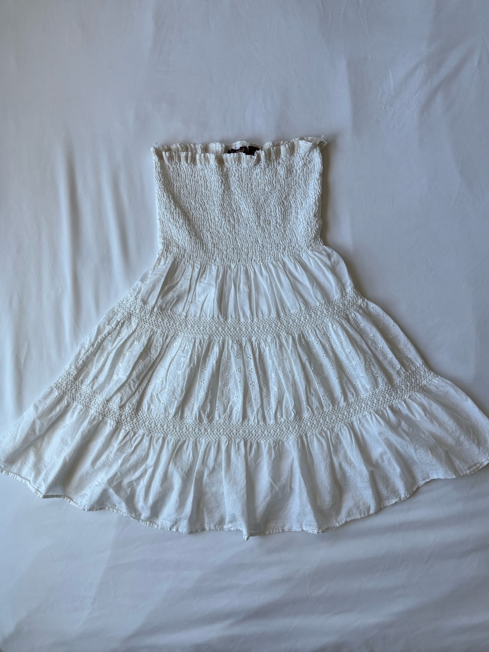 White Flowy Ruffled Dress - Picture 6 of 8